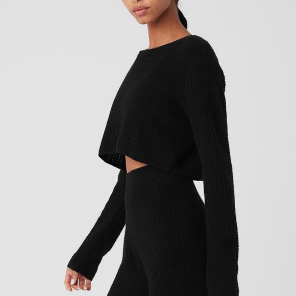 Alo Yoga Cashmere Plush Waffle Cropped Long Sleeve  Black - Picture 1 of 4